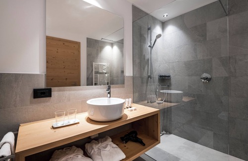 La Villa Hotel | Hotel Antines