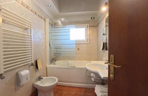Bagni di Tivoli Hotel | Hotel Aurora