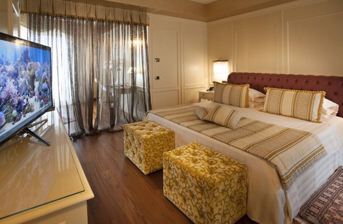 Langhe and Roero Hotel | Hotel Calissano