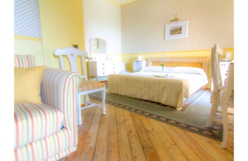 Santa Maria del Monte Hotel | Hotel Colonne