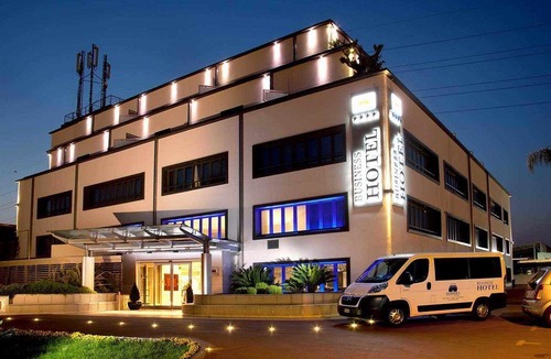 Tor Sapienza Hotel | Hotel Domidea