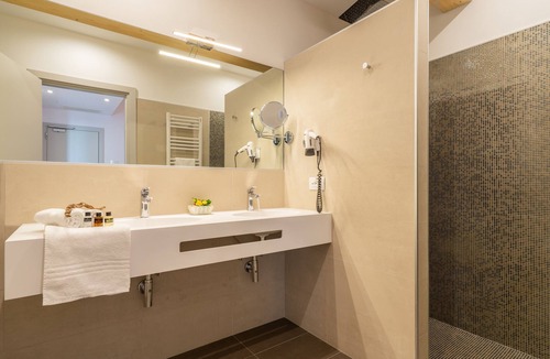 Old Town Hotel | Hotel Elite