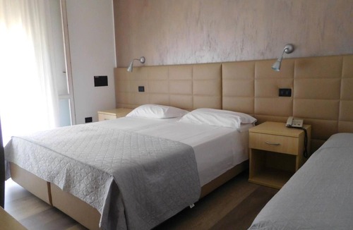 Faro Hotel | Hotel Emperador