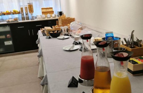 Monforte d'Alba Hotel | Hotel Il Grappolo D'Oro