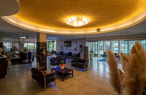 Polla Hotel | Hotel Insteia