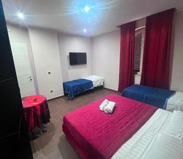 Varcaturo Hotel | Hotel Iris