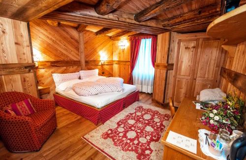 Tache Hotel | Hotel Jolanda Sport