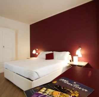 Old Town Hotel | Hotel Leon D'Oro