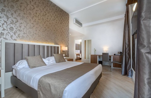 Chiavari Hotel | Hotel Monte Rosa