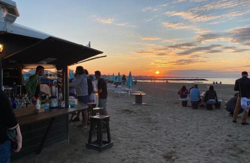 San Giuliano a Mare Hotel | Hotel Paloma Beach Front Chiringuitos Time
