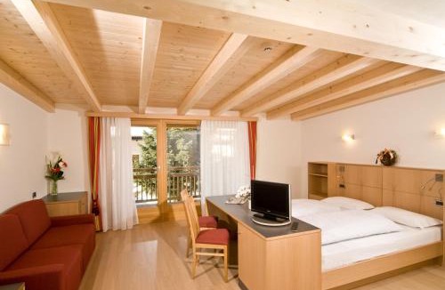 San Genesio Hotel | Hotel Pider