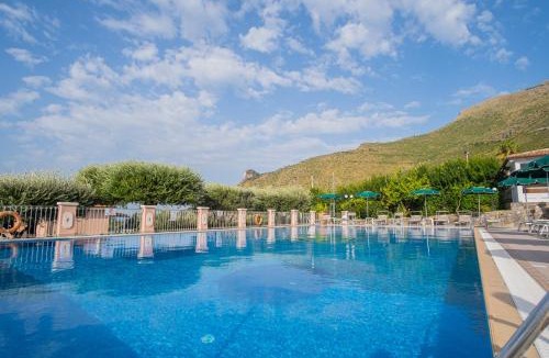 Marina di Maratea Hotel | Hotel Ristorante Borgo La Tana
