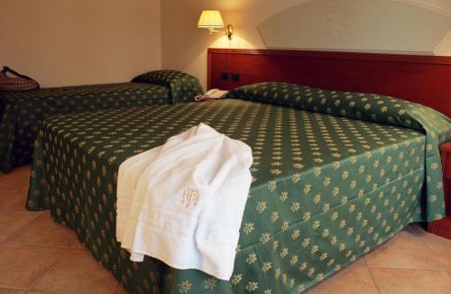 Porto Salvo Hotel | Hotel Tito Serrano'