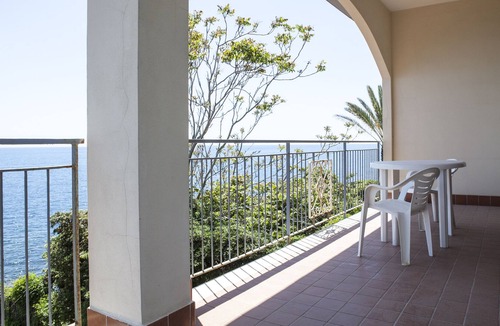 Archi House | House inside a private property with direct beach access.