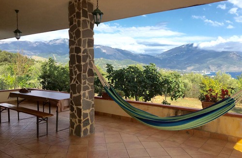 Ispani House | House with panoramic views