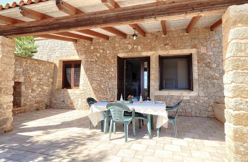 Marina San Gregorio House | Il Cedro San Gregorio by LoveSud