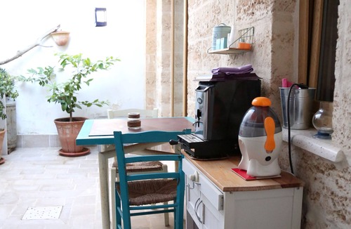 Vernole House | independent apartment