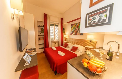 Universita House | Internouno