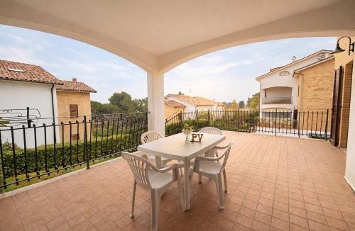 Foggetta Apartment | Iris 2 - Pineto Vacanza