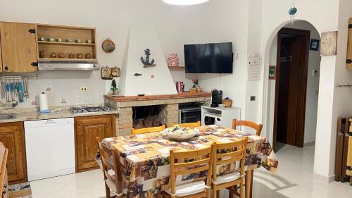 Sant'Andrea Ionio Marina House | Casa Rita - house with garden and bbq grill