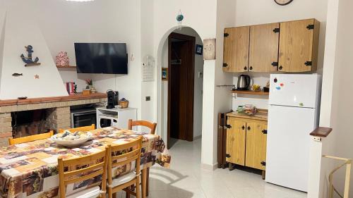 Sant'Andrea Ionio Marina House | Casa Rita - house with garden and bbq grill