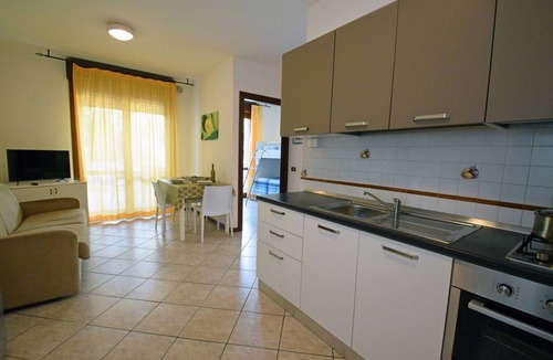 Villa Rosa Apartment | Relaxing Retreat by the Sea
