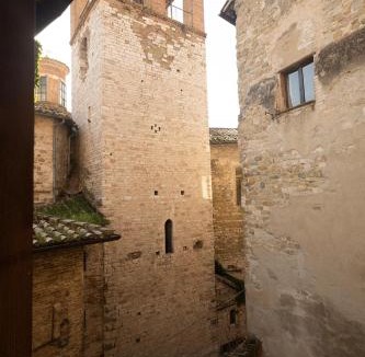 Old Town Apartment | Jungle spa Loft Private Wellness Perugia Downtown