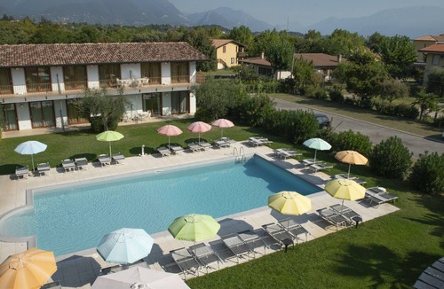 Pieve Vecchia Apartment | Junior Suite 5 with Shared Pool and Private Balcony
