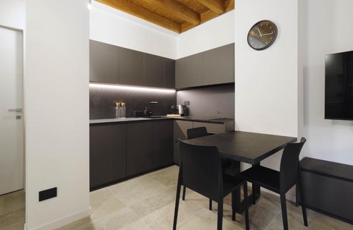 Barona Apartment | Just Urban Stays - Boutique apartment with parking and gym