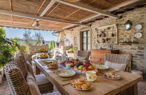 Camucia Villa | LA CAPANNINA 2&2, Emma Villas