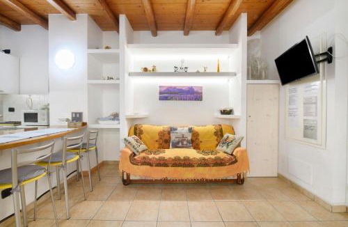 Monguzzo Apartment | La Casa Del Barba Monguzzo