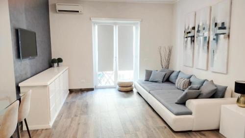 Cinecitta Apartment | La Casa del Sorriso