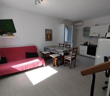 Moneglia Apartment | La casetta rosa