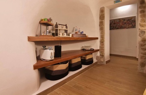 Sacrofano Apartment | La Casina di Rosina, relax in the village near Rome