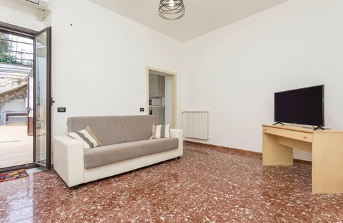 Puntalazzo Apartment | La Papuzzella – Spacious Apartment with Terrace and Scenic Views