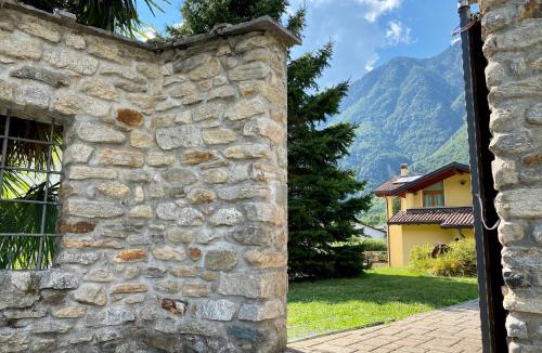 Valtellina Apartment | La Rosa Home
