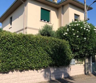 Vanzago Bed & Breakfast | LA S'VOLTA VANZAGO BED AND BREAKFAST