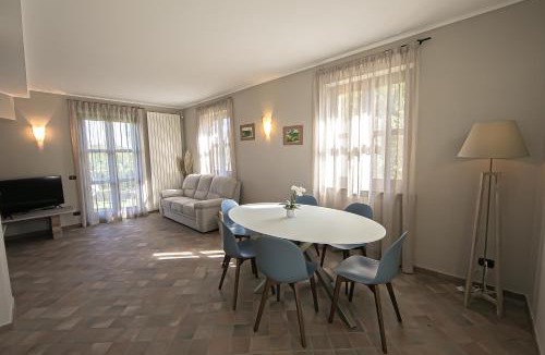 Monforte d'Alba House | La Torricella Case Vacanze Appartamenti con Piscina