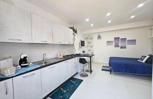Recanati Apartment | La Vela Recanati - Monolocale sul mare con accesso diretto alla spiaggia