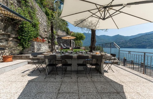 Carate Urio House | Lake Front Villa Giulia! Hot Tub, Lake access, gym