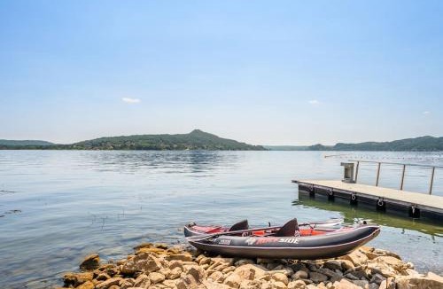 Lesa Villa | Large lakeside villa