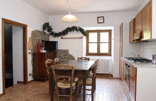 Ortignano Raggiolo Cottage | Le Mogli house, typical Tuscan structure with pool, surrounded by nature