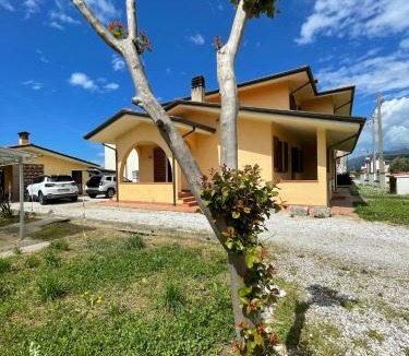 Camaiore Villa | LEMON VILLA