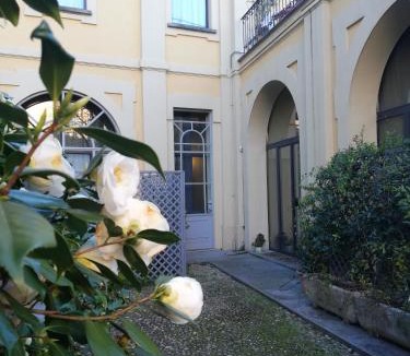 Seregno Bed & Breakfast | Lisander B&B suite and terrace