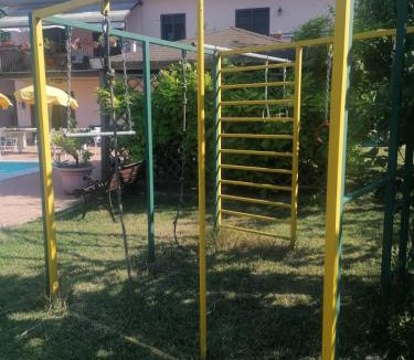 Montaletto Apartment | Little Star Pioppa