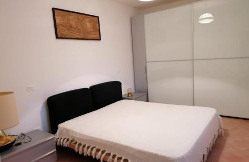 Montaletto Apartment | Little Star Pioppa