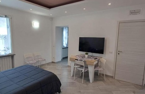 Lonate Ceppino Apartment | LONATE SUITE