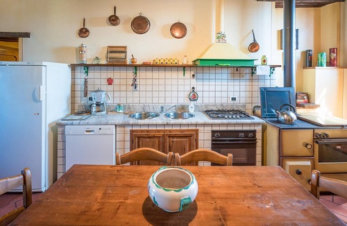 Massa Apartment | Lovely apartment in Massa e Cozzile