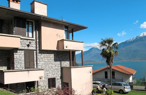 Aurogna Apartment | Lovely apartment for 9 people with hot tub, WIFI, TV, patio and pets allowed