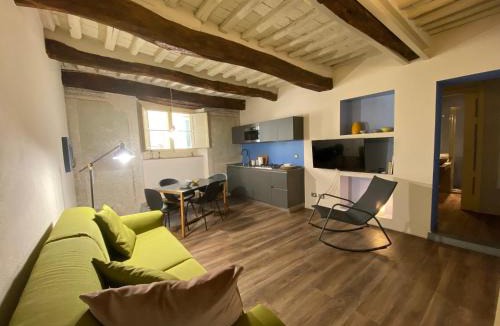 Lucca Historical Center Apartment | LuccaStay 99